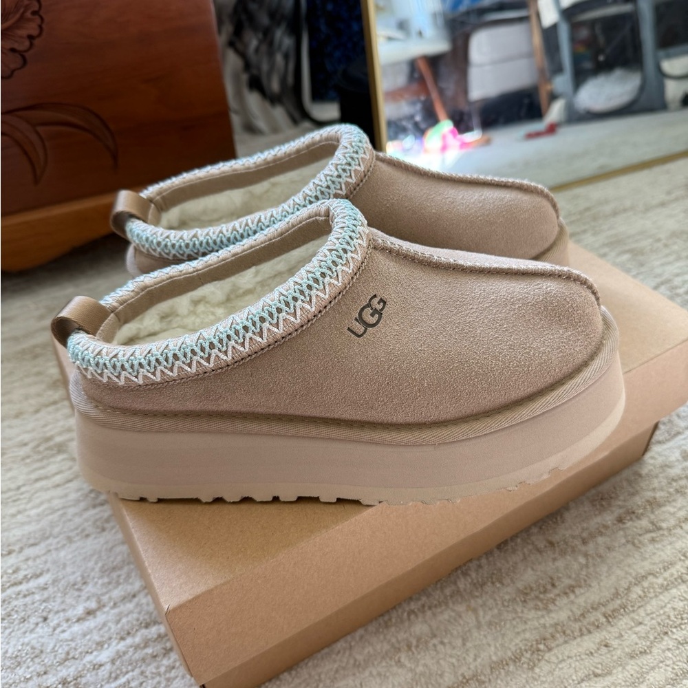 UGG Braid Tazz Sand Platform Slippers